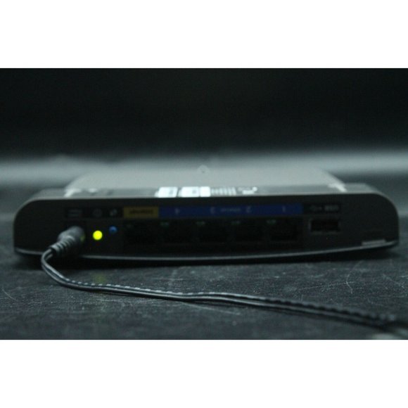 Linksys N600 E2500 WI-FI Dual Band Router - Picture 10 of 10